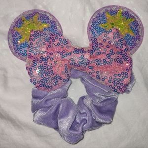 NWOT Disney Mickey Mouse Ear Rapunzel Sequin Bow Scrunchie Hair Tie